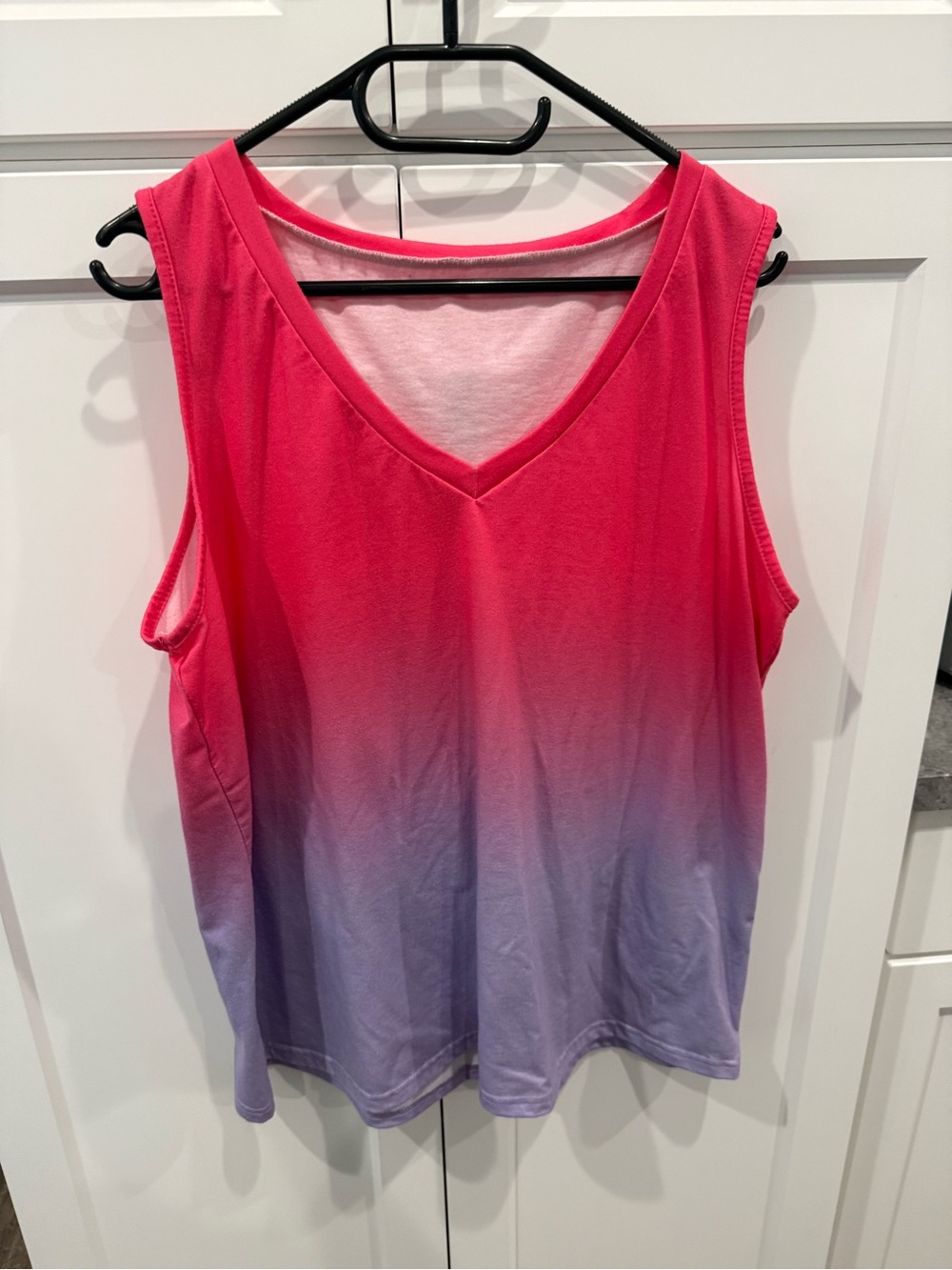 SHEIN Pink to Lavender V-Neck Ombre Sleeveless Tank